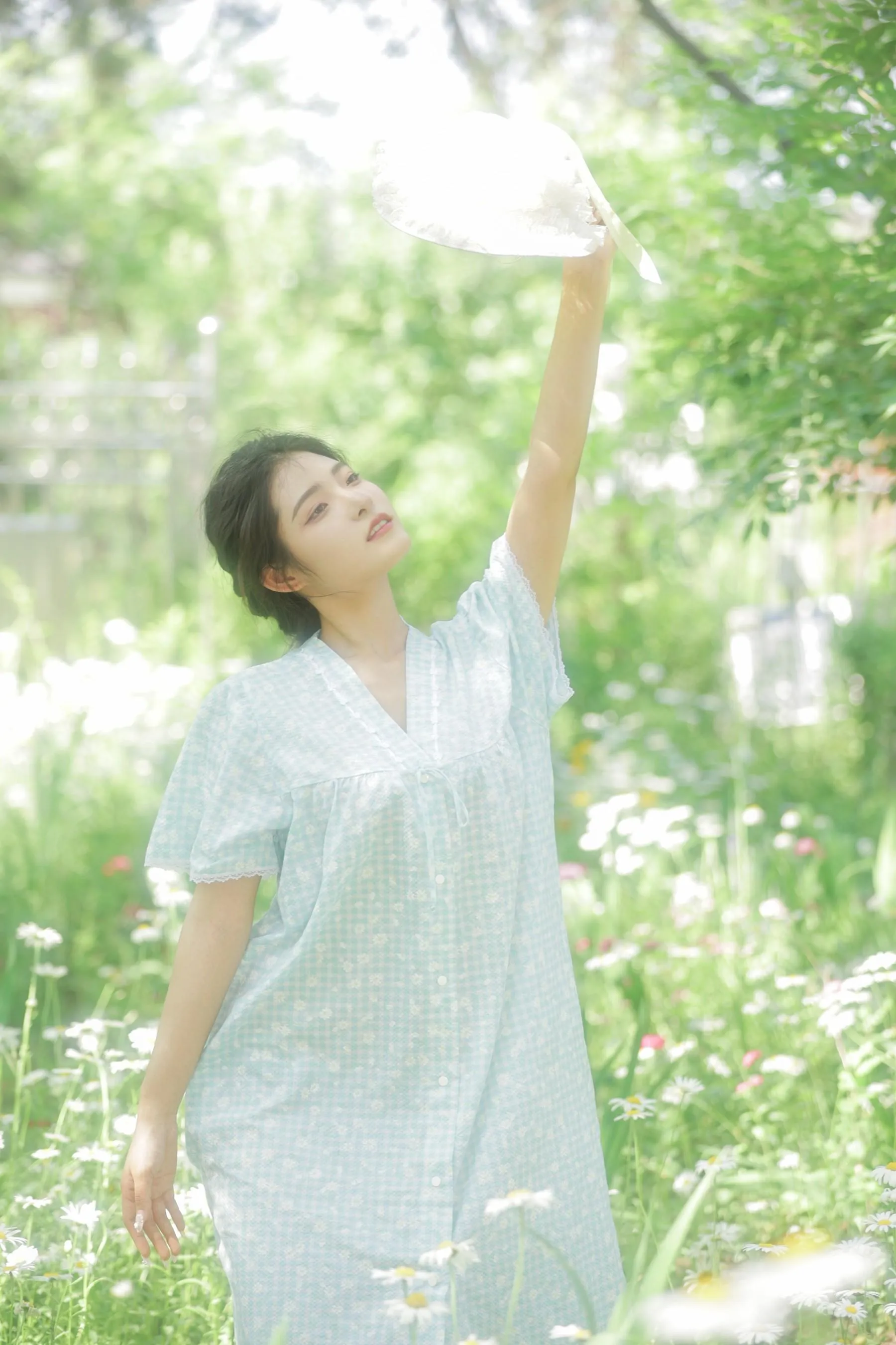 [YITUYU艺图语]2022.09.01 夏天的小雏菊 YY王 [20P]插图1